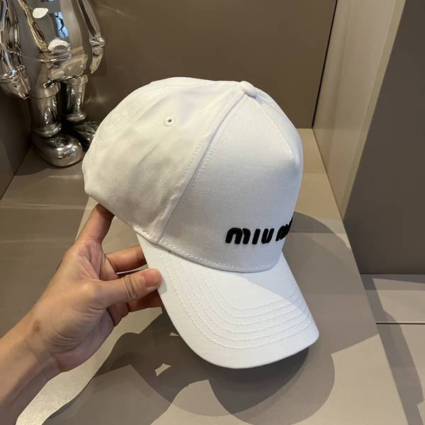 Miu Miu Hat MUH00196